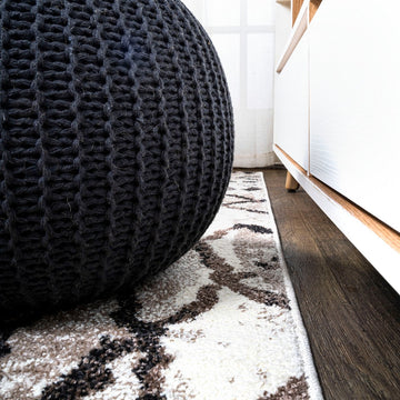 Aksil Moroccan Diamond Area Rug